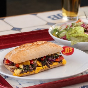 Habt ihr schon unser JB Steak & Cheese Sandwich probiert? 🤤🔥
#jimblock