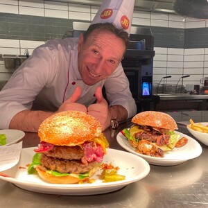 Daumen hoch vom Grill = Wochenende kann kommen. 👍🔥
Wer schaut heute vorbei?